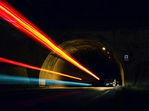 Rave a föld alatt: alagútbulit rendeznek Brüsszelben a Listen Festival keretében