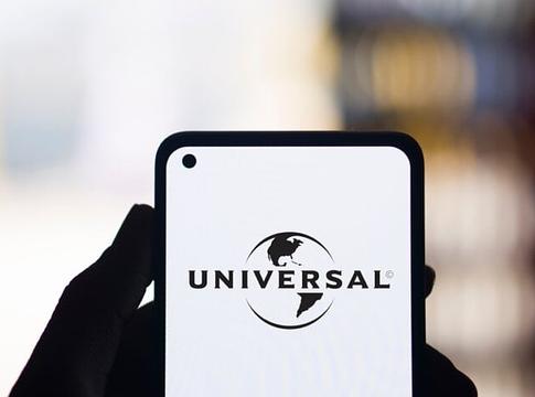 Milliárdos befektetés az Universal Music Groupban