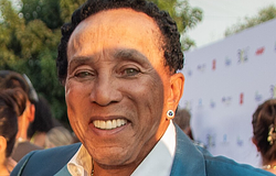 Elbukott Smokey Robinson 500 milliós rágalmazási viszontkeresete a „Jane Doe” vádlókkal szemben