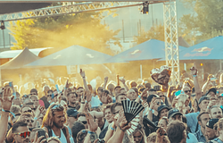 Tension Festival: Medencés rave Basel szívében