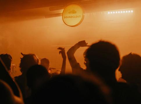 A SoundCloud új globális előfizetési rendszert indított a művészek számára