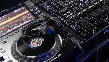 Új CDJ-t teasel a Pioneer DJ – forradalom a klubok pultjain?