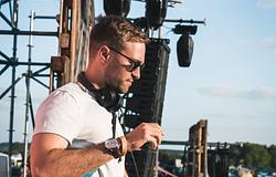 Johannes Jae visszatér: megjelent a „Touch Down”