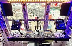 Megújult weboldallal erősít a The Lot Radio