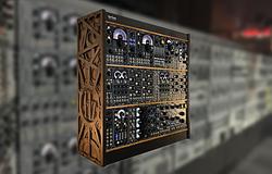 SynTesla MegaHertz: Hans Zimmer legendás Giorgio III szintijének modern újjászületése