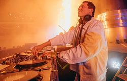 Tiësto visszatér Londonba: nagyszabású nyári show a Silverworks Islanden