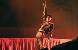 Bring Me The Horizon második Outbreak-dátumot rak be a Count Your Blessings 20 évére