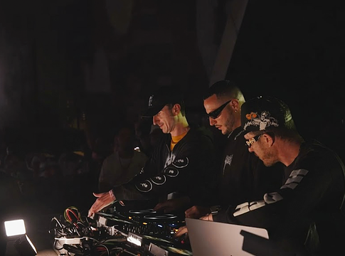 DJ Snake triplázott a Quasaron: trap-főműsor Pardon My French-móDRa a Coachellán