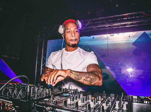 TR3AL: a kaliforniai DJ, aki új dimenziót ad az elektronikus zenének