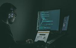 Az EDM titkos fegyver a programozók sikeréhez? Egy új kutatás szerint lehet benne valami