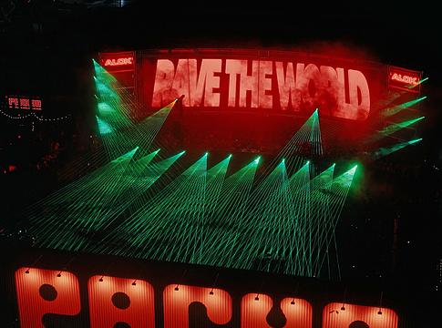 ALOK először hozta el Rave The World show-ját Észak-Amerikába a Pacha New Yorkba