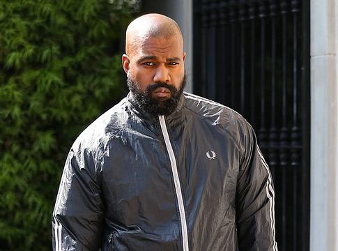 Kanye West ellen pert indítottak: állítólag egy vacsorázót ütött ki a Chateau Marmontban