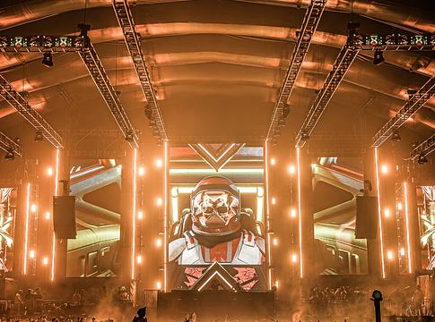 Decadence Arizona 2025: műfajokon átívelő szilveszteri látomás a sivatagban