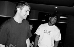 Fred again.. és Skepta közös EP-vel robbantott: itt a Skepta .. Fred