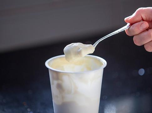 A 40 dolláros kókuszjoghurt, amiért megőrül a TikTok