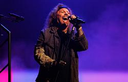 Vince Neil stroke után tér vissza a színpadra