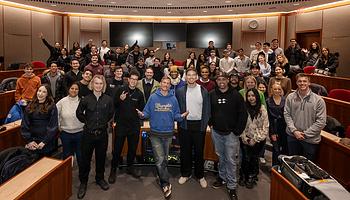 Kaskade vendégelőadóként a Harvard Üzleti Iskolában