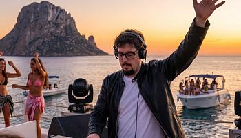 Ron Morven mediterrán ihletésű új számmal jelentkezett: Es Vedrà