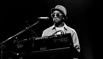 Chad Hugo visszautasítja Pharrell Williams kereseteldobási kérelmét