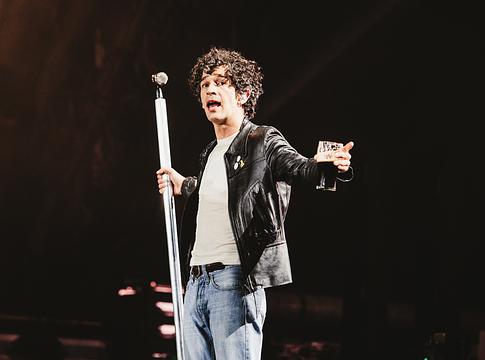 The 1975 két új albumon dolgozik – az egyik a ‘DOGS’ címet viseli