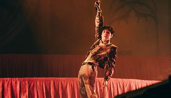 A Bring Me The Horizon élőben is bemutatta a Youtopia-t, visszahozták a The House Of Wolves-t is