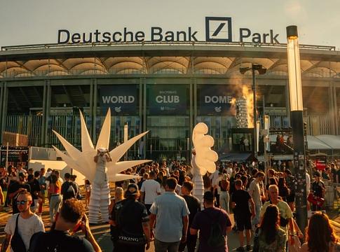 World Club Dome 2026: sztárparádéval tér vissza Frankfurt legnagyobb fesztiválja