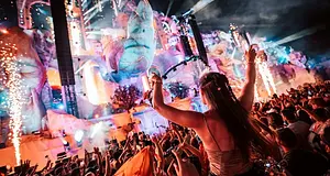 A Tomorrowland nemcsak a rajongóknak hoz hasznot: a helyiek is szépen keresnek a fesztiválon
