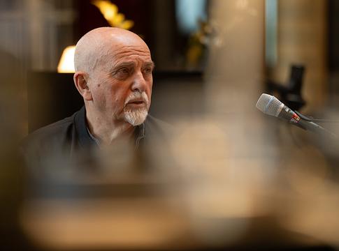 Peter Gabriel új albuma teliholdakhoz igazítva érkezik