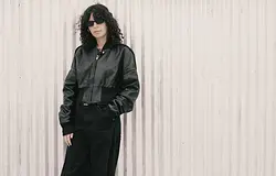 Carlita és Paige Cavell közös számmal jelentkezett: itt a Patchwork