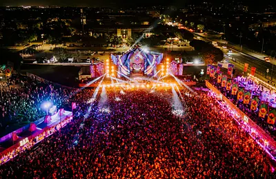 Elrow Town Madrid: egy napra várossá válik a fesztivál