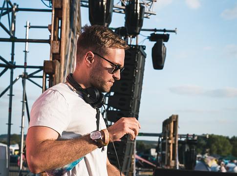 Johannes Jae visszatér: megjelent a „Touch Down”