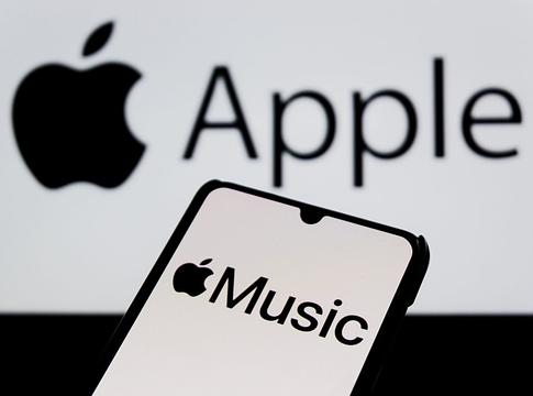 „Az ingyenes streaming rossz ötlet” – az Apple Music alelnöke keményen bírálta a free modelleket