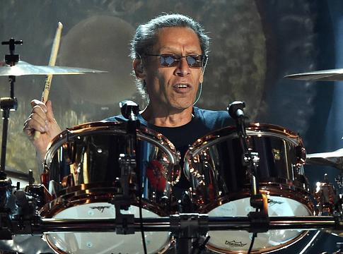 Alex Van Halen új albumon dolgozik Steve Lukatherrel