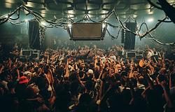 Solomun +1: 2026 nyarán is visszatér a vasárnapi varázs a Pacha Ibizán