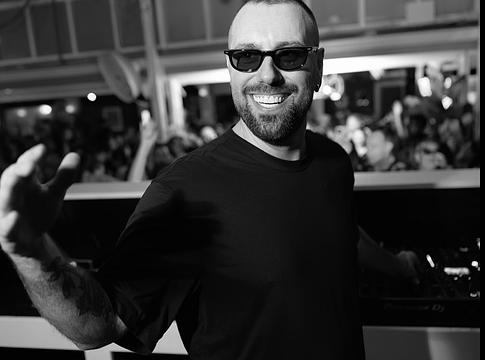 Sebastian Ingrosso két éve józan, őszintén mesélt a függőségéről