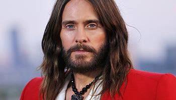 Nőjogi szervezetek a Thirty Seconds To Mars 2027-es brit turnéjának lemondását követelik