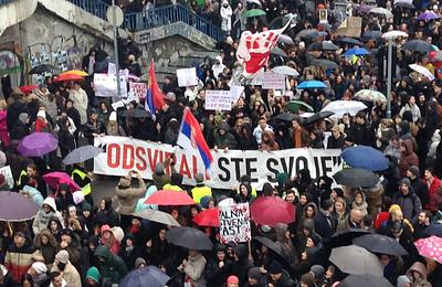 „Freedom is back” – szerb klubok és fesztiválok a politikai fordulatot ünneplik