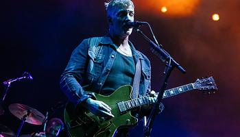 Két új dalt is élőben mutatott be a Queens Of The Stone Age Reykjavíkban