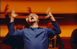 David Byrne új koncertfilmje 70 mm-en készül