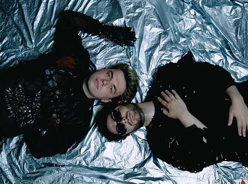 CHALK visszatért: itt a „Can’t Feel It” és a duó eddigi legnagyobb turnéja