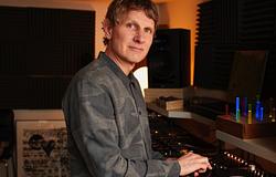 Ralph Lawson 20 óra 20 perces jótékonysági DJ-szettel ünnepli a 20/20 Vision 30 évét