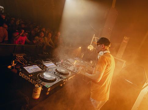 Cari Lekebusch új EP-je a Mind Medizin kiadónál