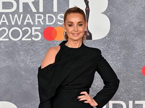 Louise 2027-re brit turnét hirdet – kilenc év után az első önálló körútja