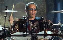 Alex Van Halen új albumon dolgozik Steve Lukatherrel