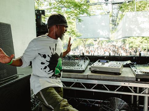 Mr. G 25 éves pályafutását ünnepli az ‘OG Retrospective’ válogatással