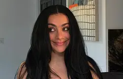 Charli XCX mégis kiadta a régóta várt B-oldalakat az Apple Musicon