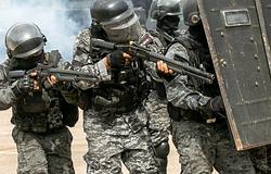 Vérfürdő Rio de Janeiróban – 64 halott a Comando Vermelho elleni nagyszabású rendőri razziában