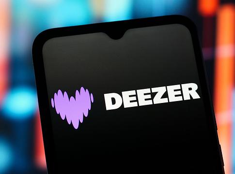 A Deezer szerint már a feltöltött zenék 28%-a AI által generált