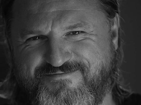 Solomun visszahozza az 1980-as évek diszkóhangulatát a 'Love Recycled 4'-gyel