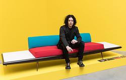 Jack White Londonban nyitotta meg első nyilvános kiállítását